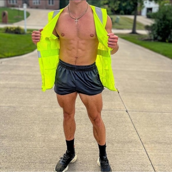 Unisex High Visibility Mesh Safety Vest - Picture 2 of 4